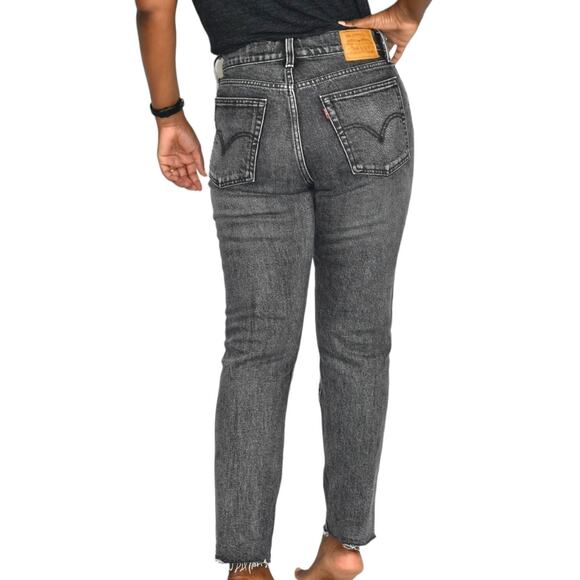 Levis Wedgie Jeans Black Icon Button Fly Straight Leg Cropped High Rise Size 27 - Picture 2 of 16